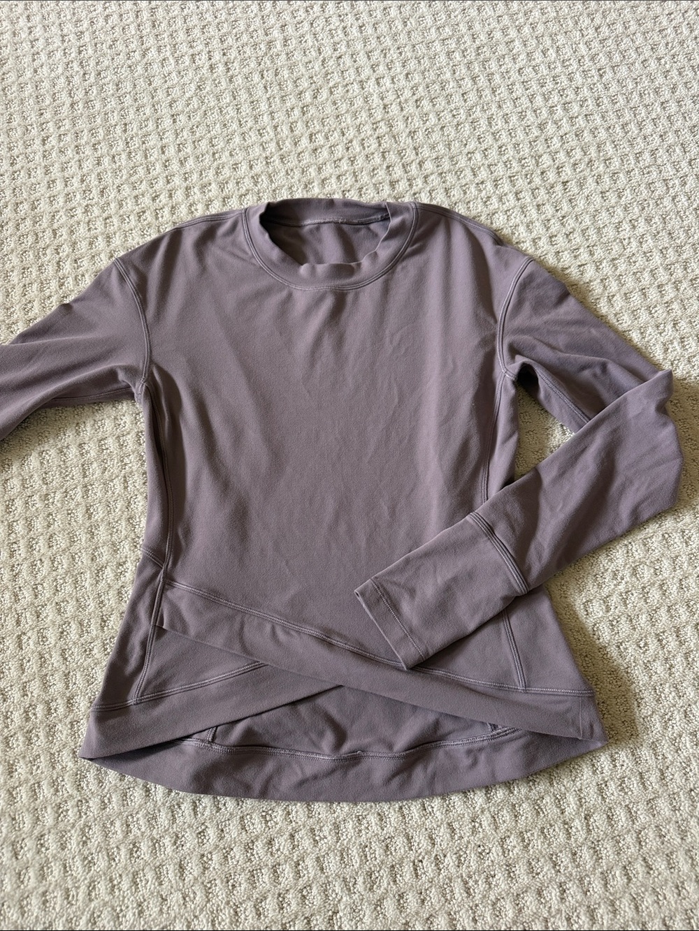 Women's Long-Sleeve Crewneck Top in Mauve